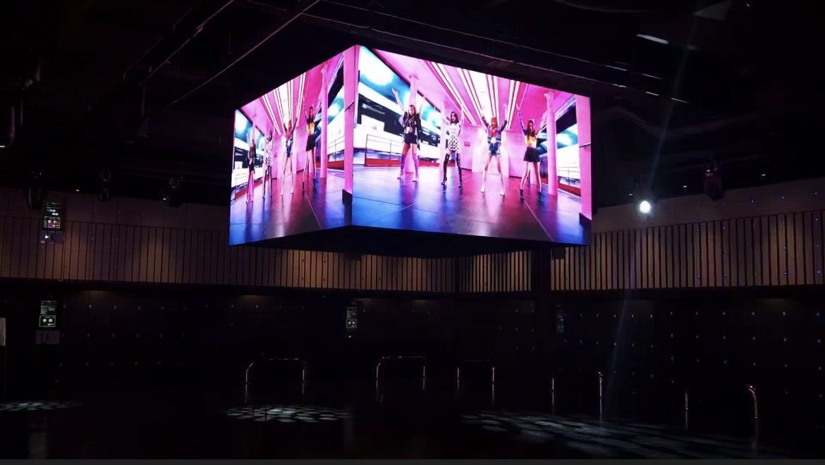 1F 맵달STATION — 행잉 큐브 LED 미디어홀